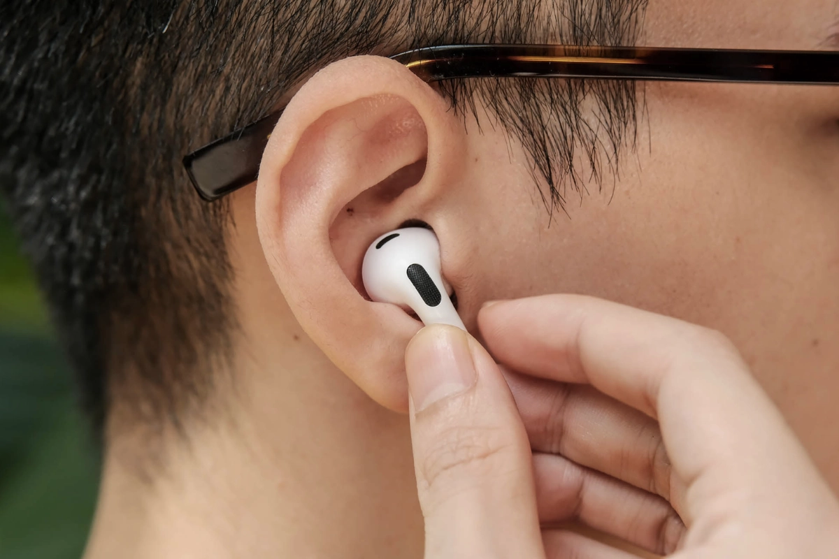 Kiểm tra chất lượng âm thanh và mic của AirPods