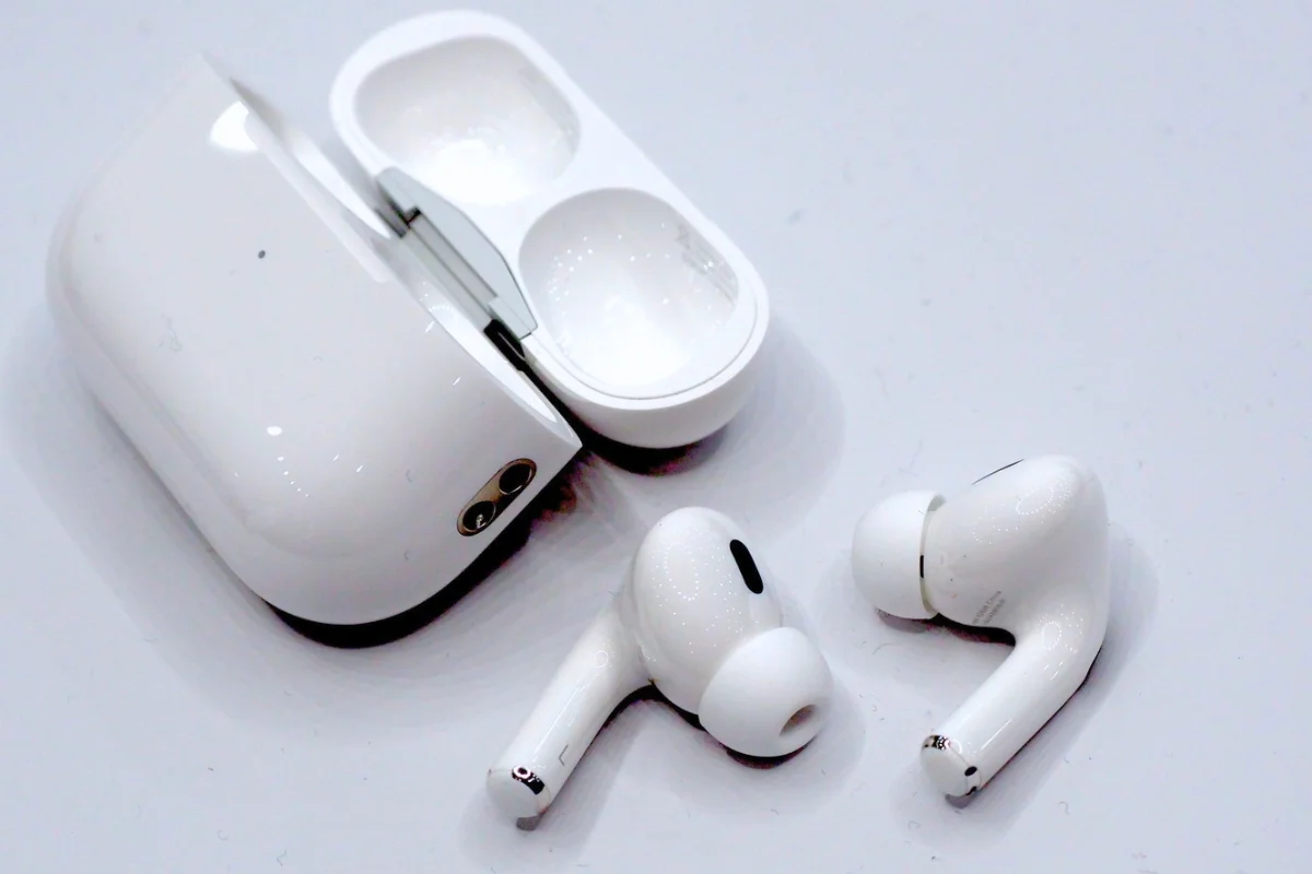 Thay mic Airpods Pro 2 - Max Mobile