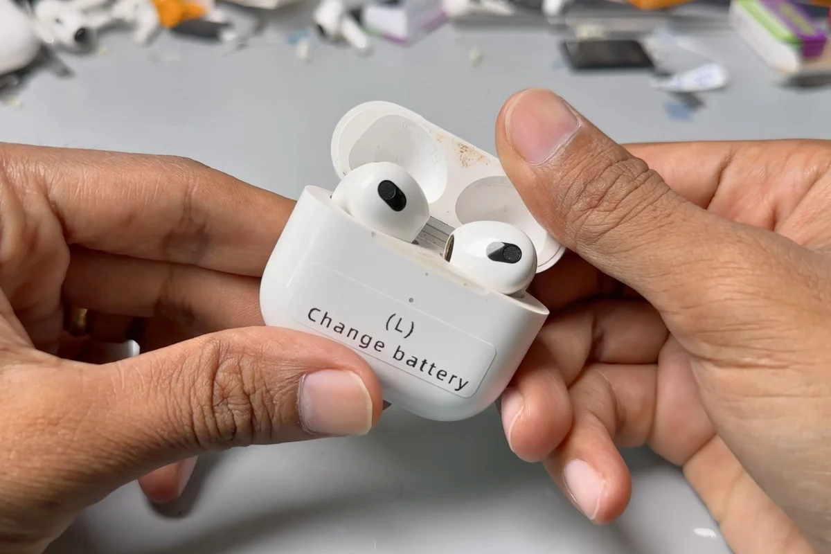 Thay pin tai nghe Airpods 3